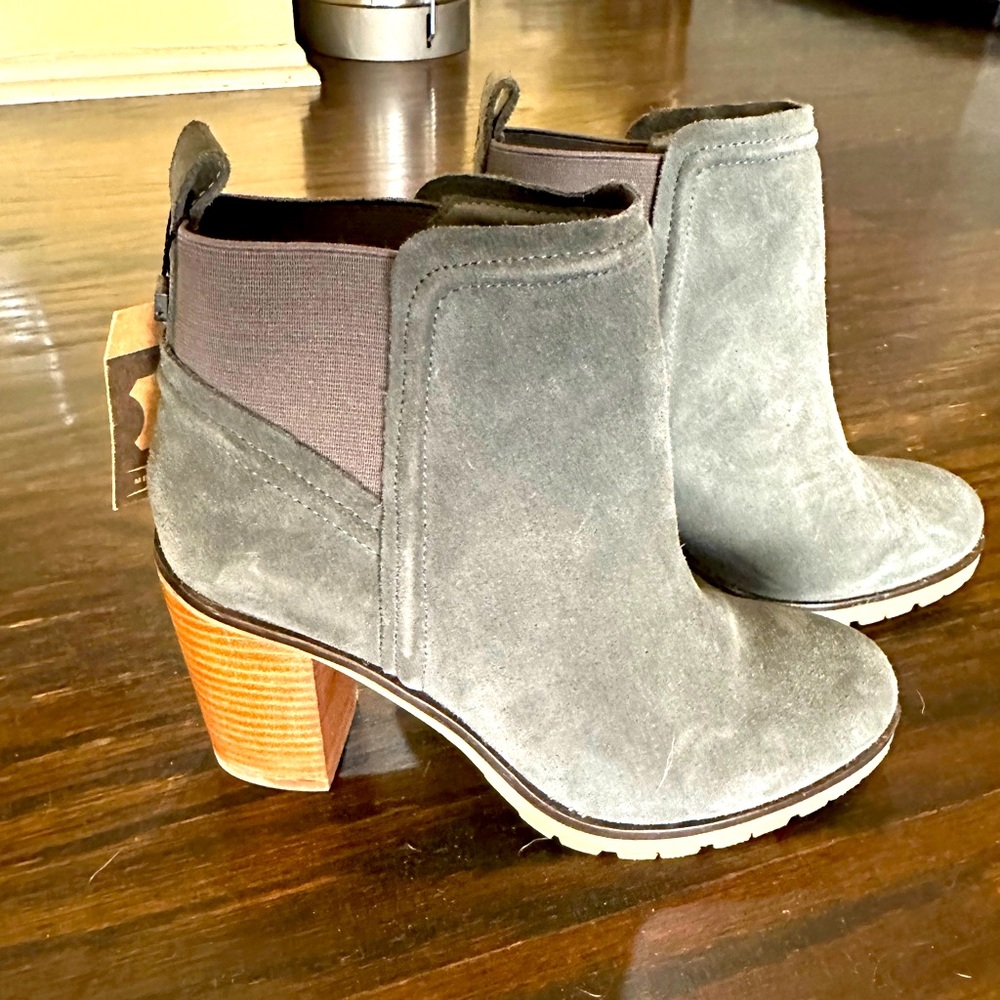 Crevo suede booties